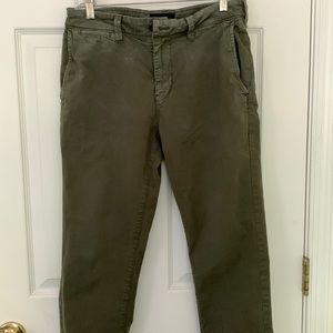 American Eagle Next Level Flex Olive green khakis 29x30